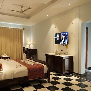 Maharaja Suite